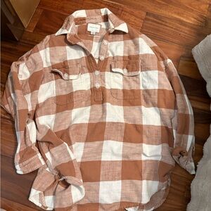 American Eagle Outfitters Tan and White Plaid Shirt‎